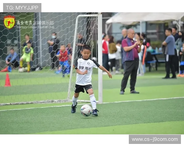 如何平衡学业与兴趣 爱上课还是投身足球的抉择之道